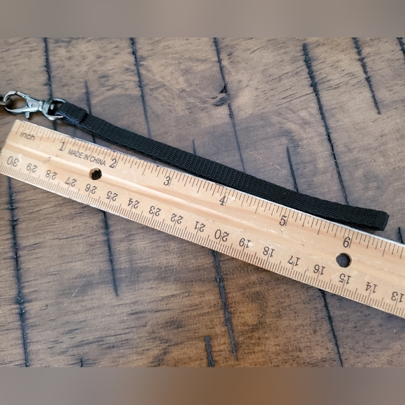 Eddie Bauer Travex Travel Wallet - Picture 9 of 9